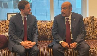 Minister Meets with French Counterpart