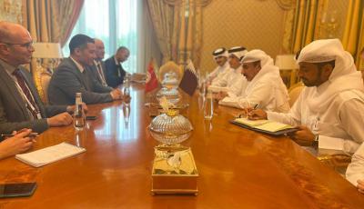 Minister Meets with Tunisian Counterpart