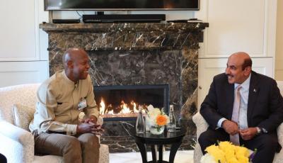 Minister Meets with AFCAC President 