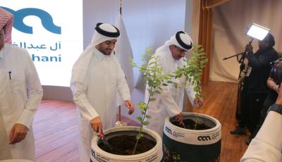 وزير المواصلات يفتتح جناح "آل عبد الغني موتورز" في معرض إكسبو 2023 الدوحة للبستنة