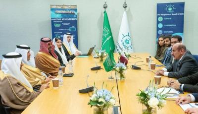 Minister Meets with Saudi Counterpart