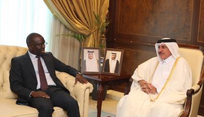 وزير المواصلات يجتمع مع وزير النقل الجوي السنغالي