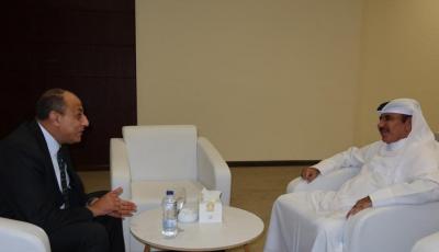 وزير المواصلات يجتمع مع وزير الطيران المدني المصري