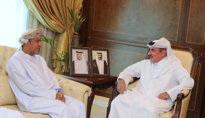 Minister Meets with Oman Transport Ministry Undersecretary