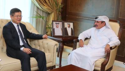 Minister Meets with Chairman of Yutong IBD 